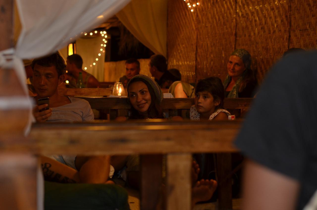 Sea Bird Beach Cafe & Cottages Morjim Dış mekan fotoğraf