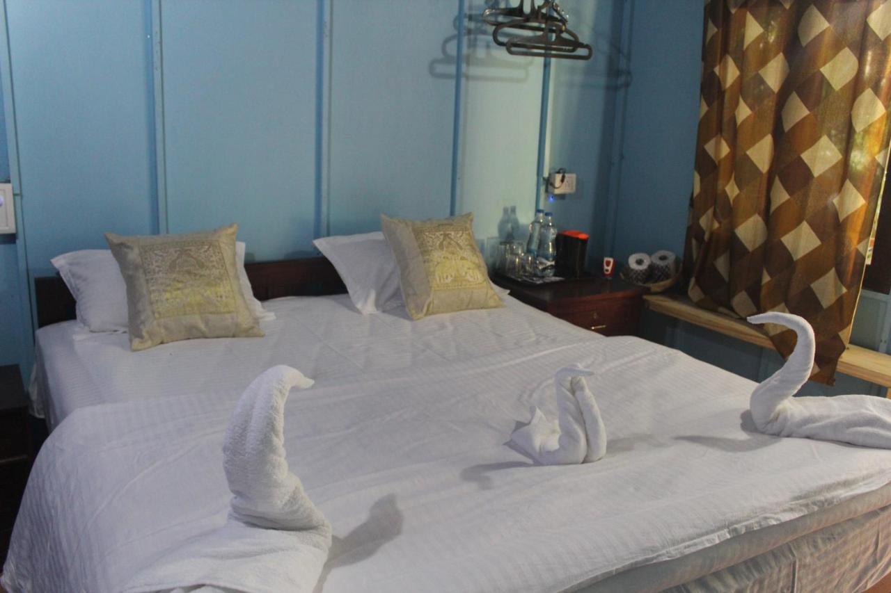 Sea Bird Beach Cafe & Cottages Morjim Dış mekan fotoğraf